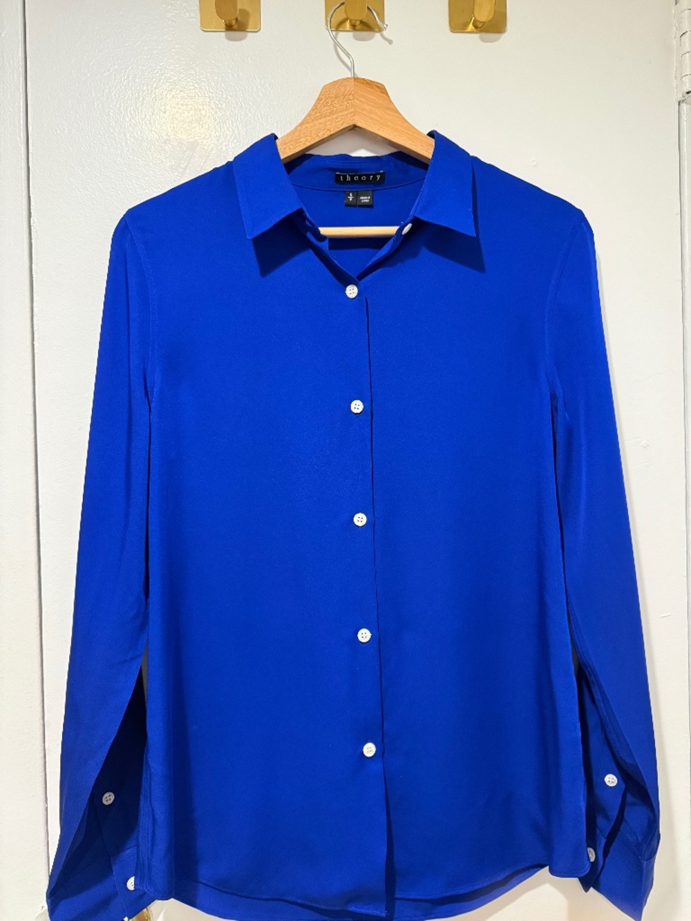 Theory 100% SILK button down-Size Small Sapphire Blue NEW